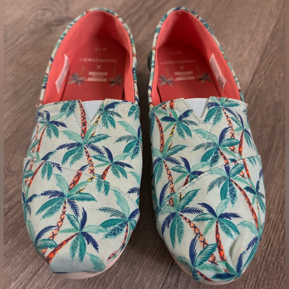 Toms Vibrant Palm Print Slip-Ons